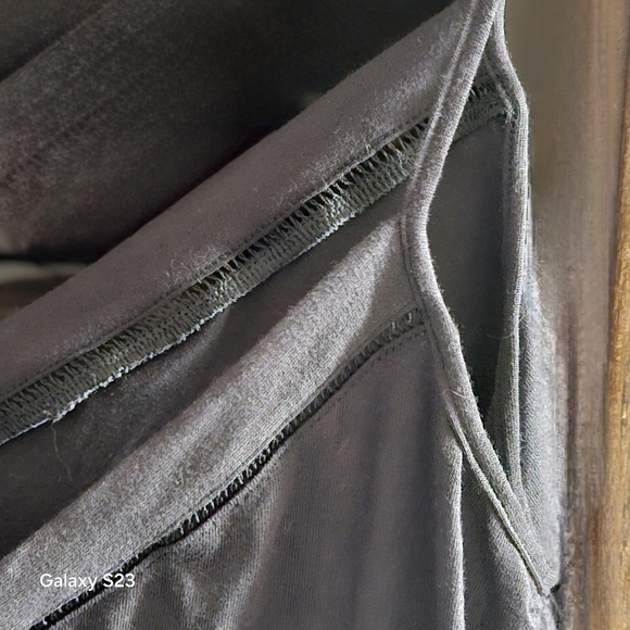 JOYSPUN NwT Gray Cami - Picture 4 of 9